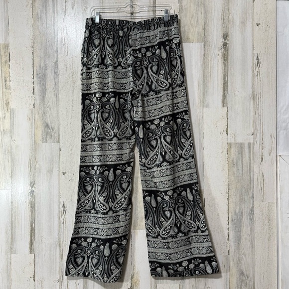 Stoosh Black and White Paisley Wide Leg Pants - Picture 7 of 9